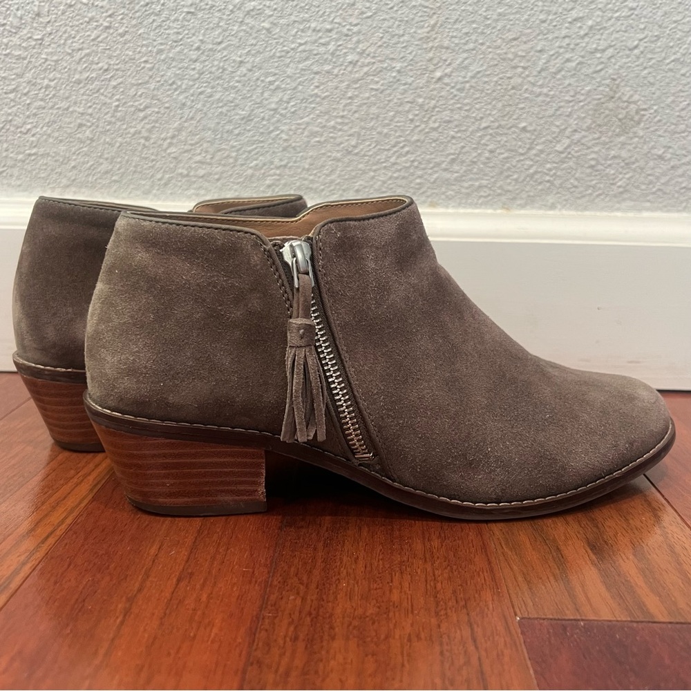 Vionic Taupe Suede Ankle Boots with Tassel Zipper Size 9
